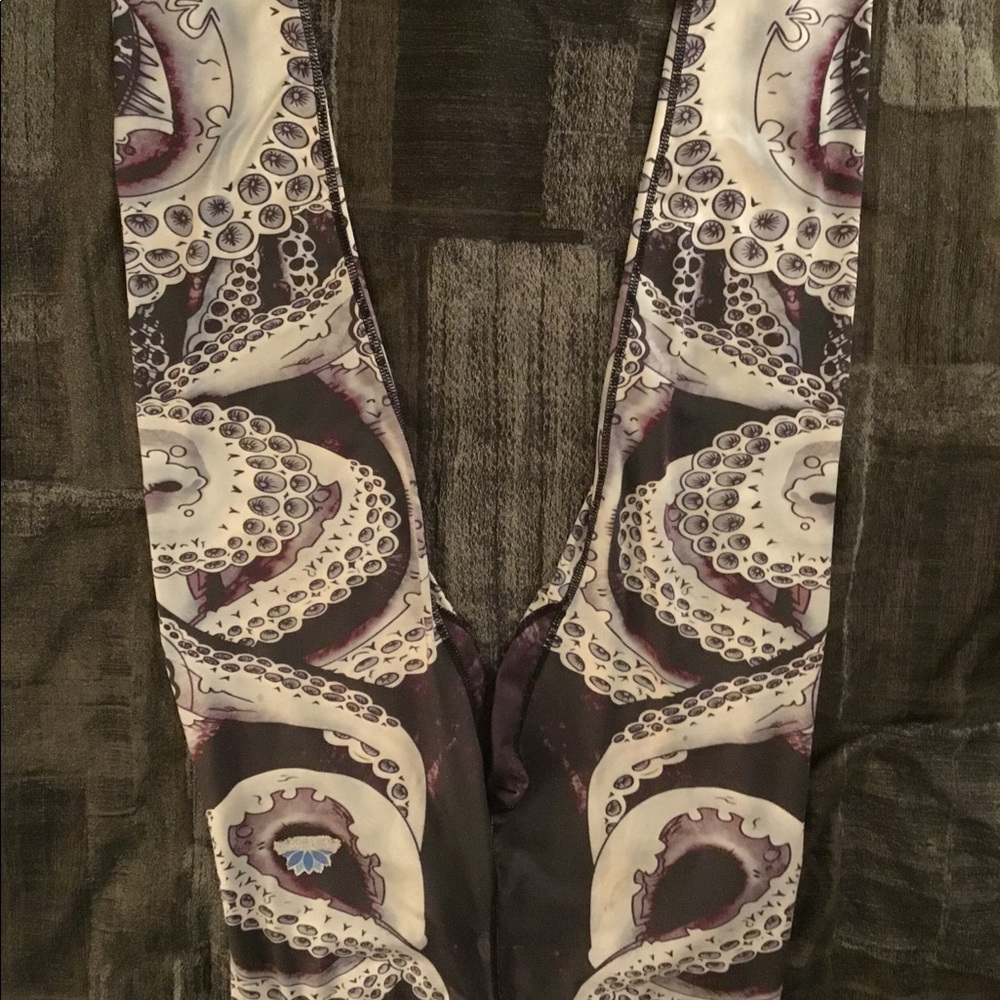 Lotus Legging